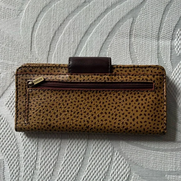 Fossil Leopard Print Wallet - Picture 3 of 7